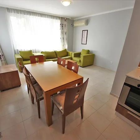 Menada Azzuro Apartments Apartamento *