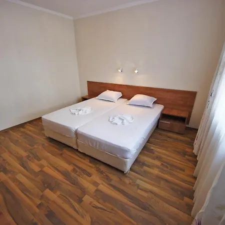 Menada Azzuro Apartments Апартамент Слънчев бряг